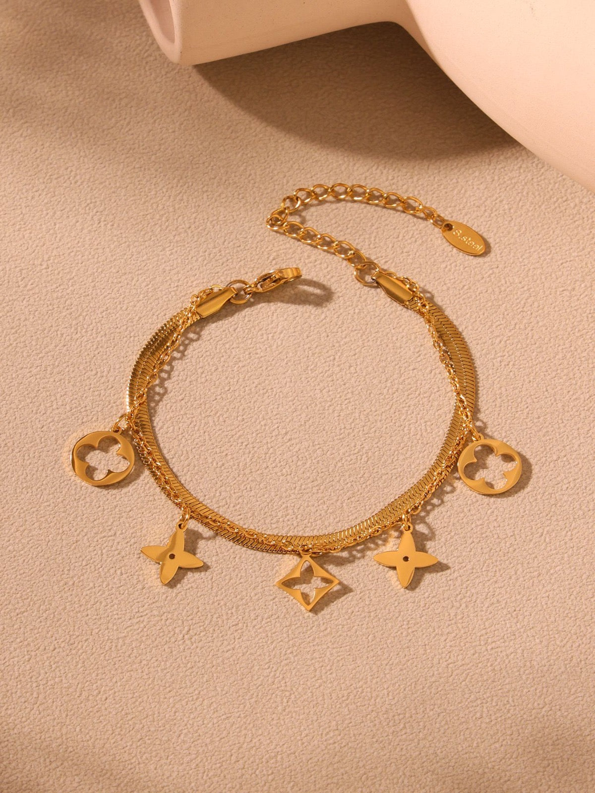 Lucky Clover Charm Anklet | 18K Gold PVD | Aurex